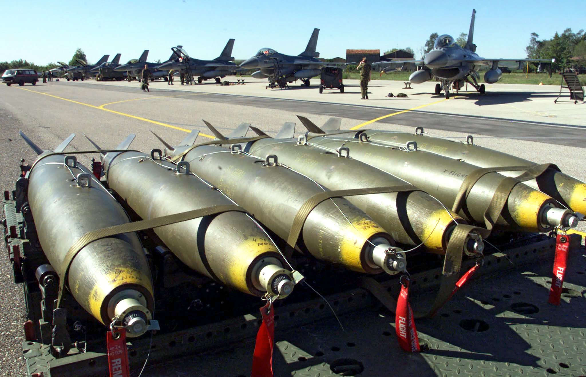DUTCH ROYAL AIRFORCE PREPARE NATO ACTION