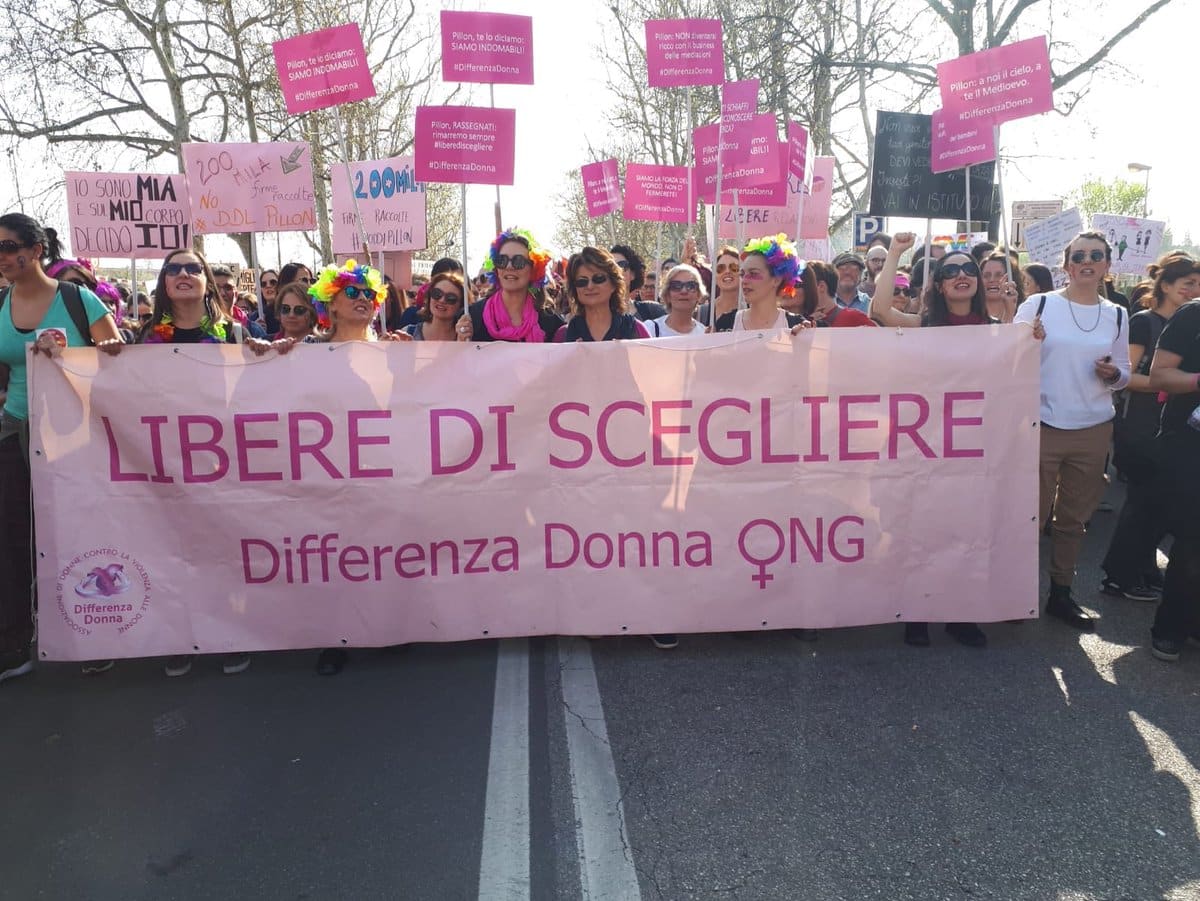 Diirenza donna