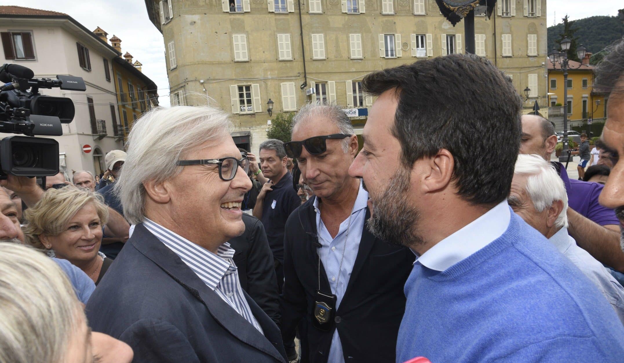 Matteo Salvini a Borgosesia per inaugurare la fontana
