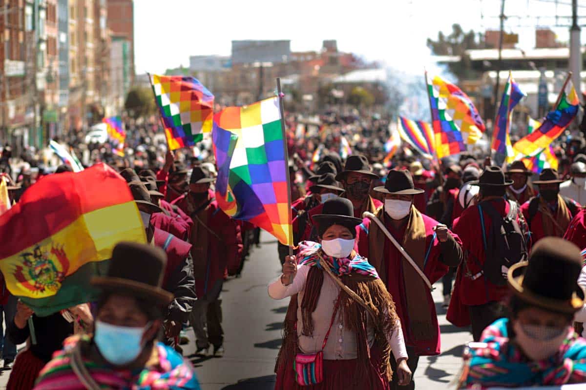 Massive Protests In El Alto To Demand Quick Presidential Elections