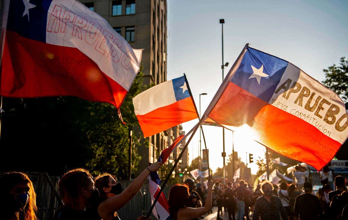 CHILE-CONSTITUTION-REFERENDUM-CAMPAIGN-APPROVAL