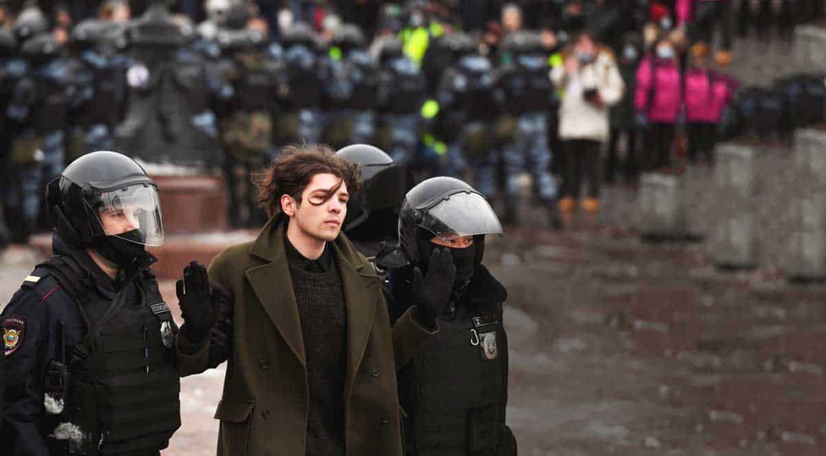 TOPSHOT-RUSSIA-POLITICS-OPPOSITION-NAVALNY-DEMO