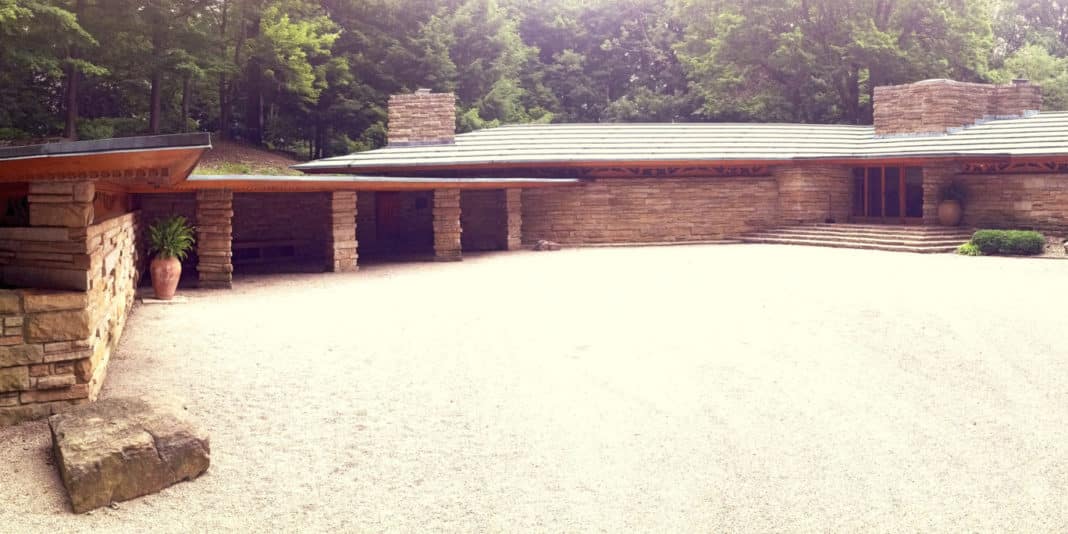 wiki Kentuck_Knob_panoramic