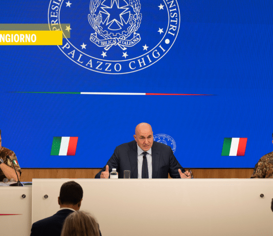 Se chiama il ministro, il bonifico è servito: truffati, ma servili