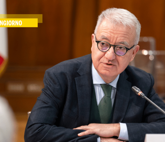 Segreti, minacce e depistaggi: il governo insegue i suoi fantasmi