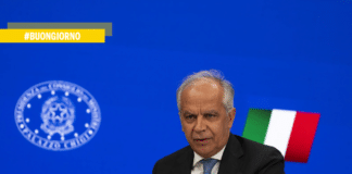 Quelli giustamente protestano, questi vivono sulla luna
